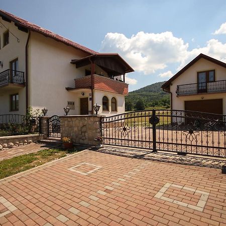 Apartman Lucija & Luka Otočac Екстериор снимка