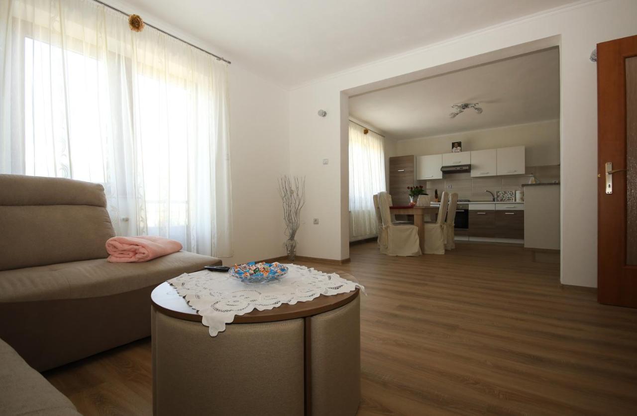 Apartman Lucija & Luka Otočac Екстериор снимка
