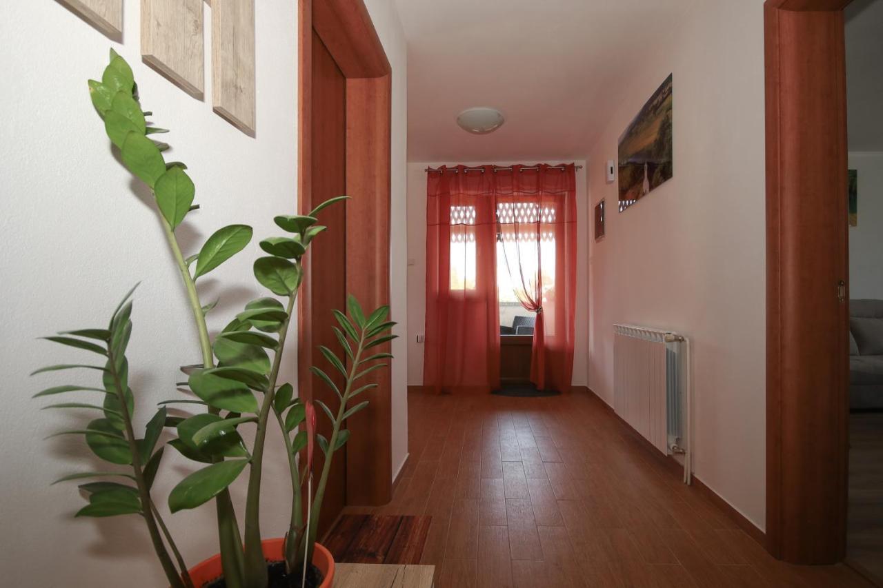 Apartman Lucija & Luka Otočac Екстериор снимка
