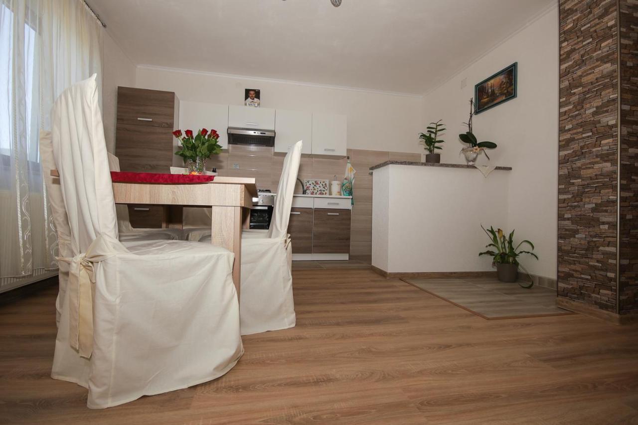 Apartman Lucija & Luka Otočac Екстериор снимка
