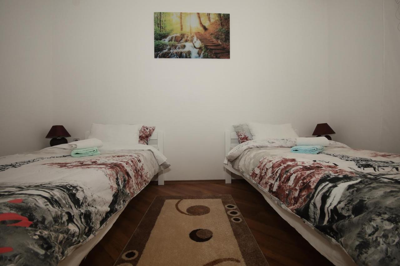 Apartman Lucija & Luka Otočac Екстериор снимка